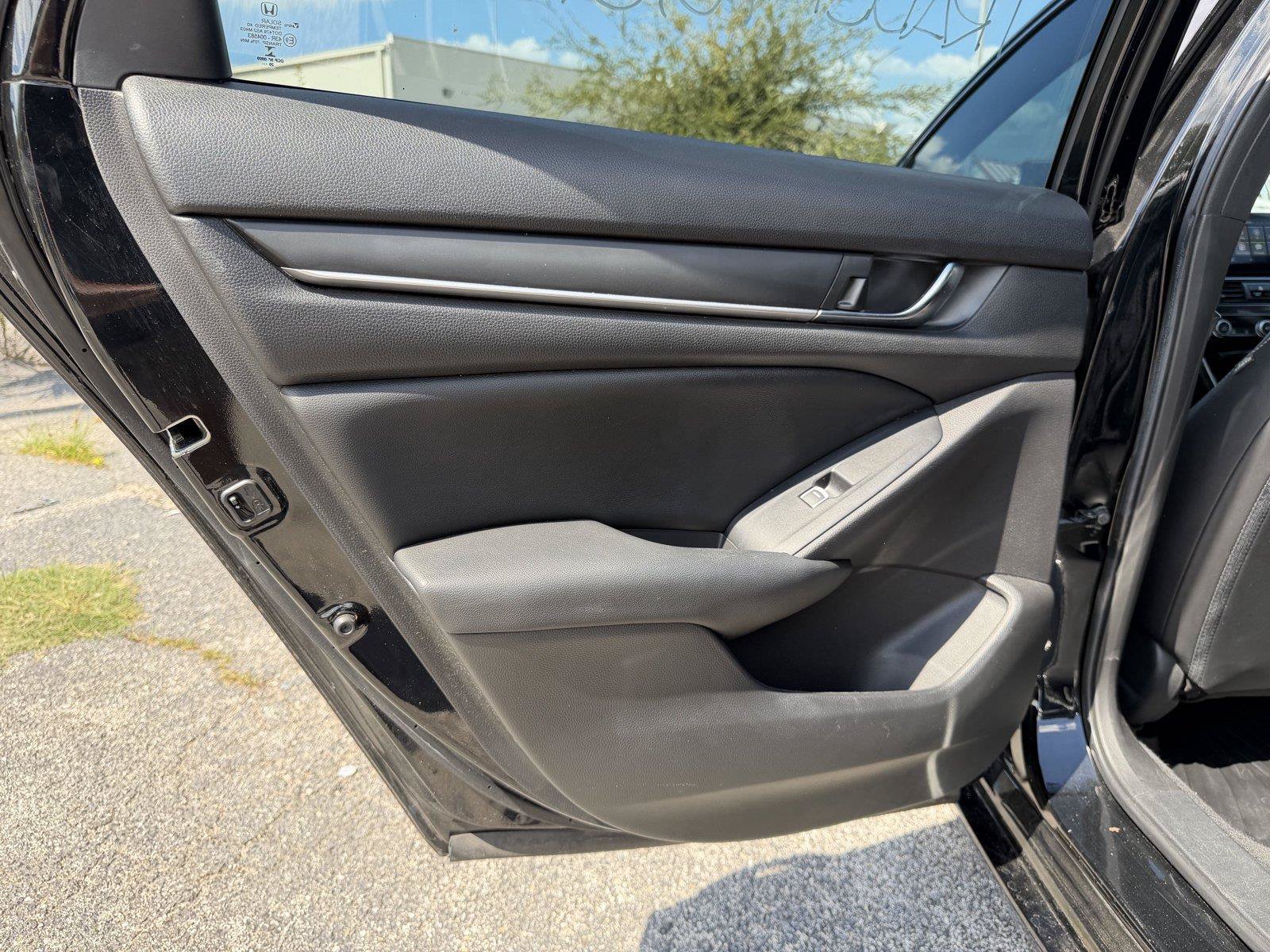 Used 2021 Honda Accord Sport image 17