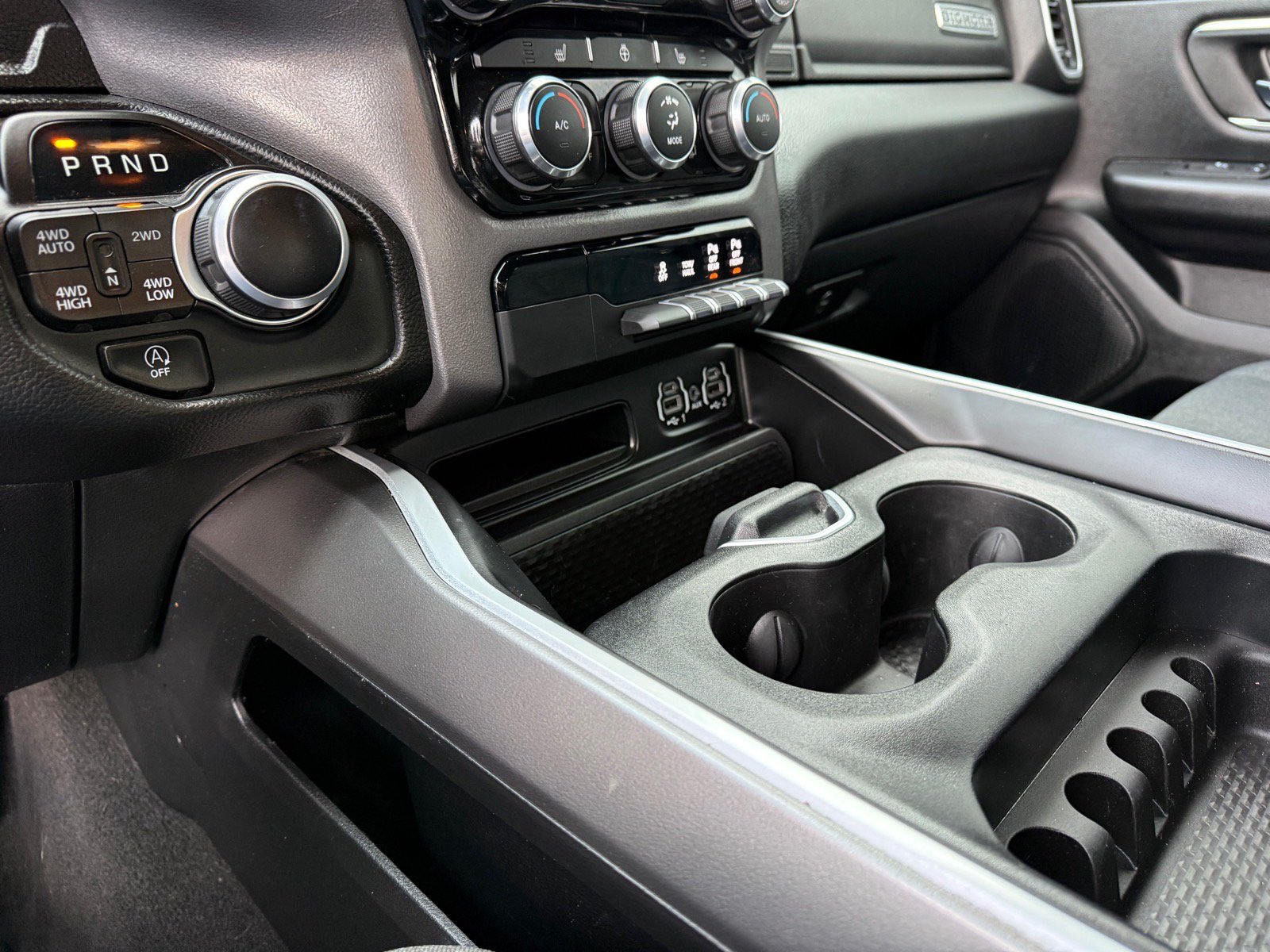 Used 2023 RAM 1500 Big Horn AWD/4WD image 31