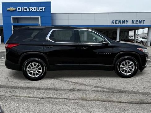 Used 2021 Chevrolet Traverse LT FWD image 3