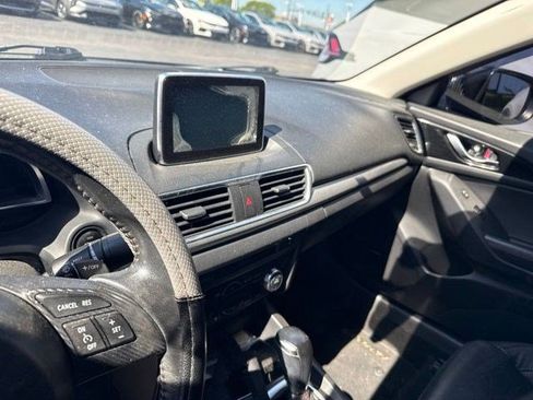 Used 2015 MAZDA MAZDA3 s Grand Touring FWD image 14