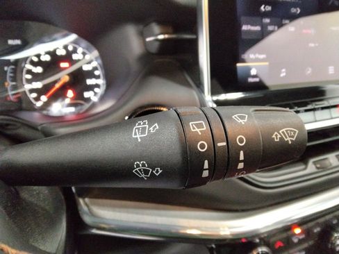 Used 2022 Jeep Compass Limited image 16