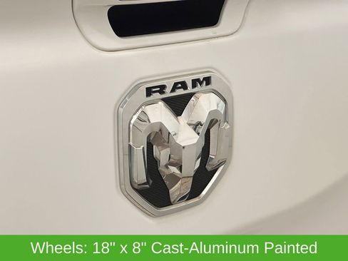 Used 2022 RAM 1500 Big Horn AWD/4WD image 17