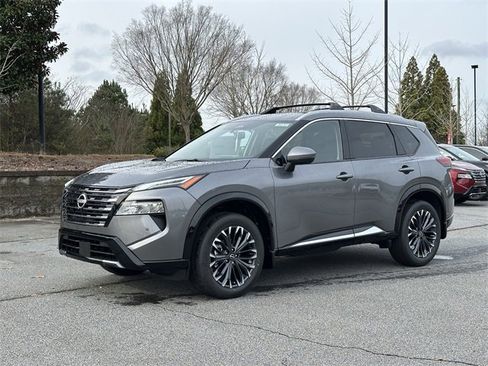 New 2026 Nissan Rogue Platinum image 3