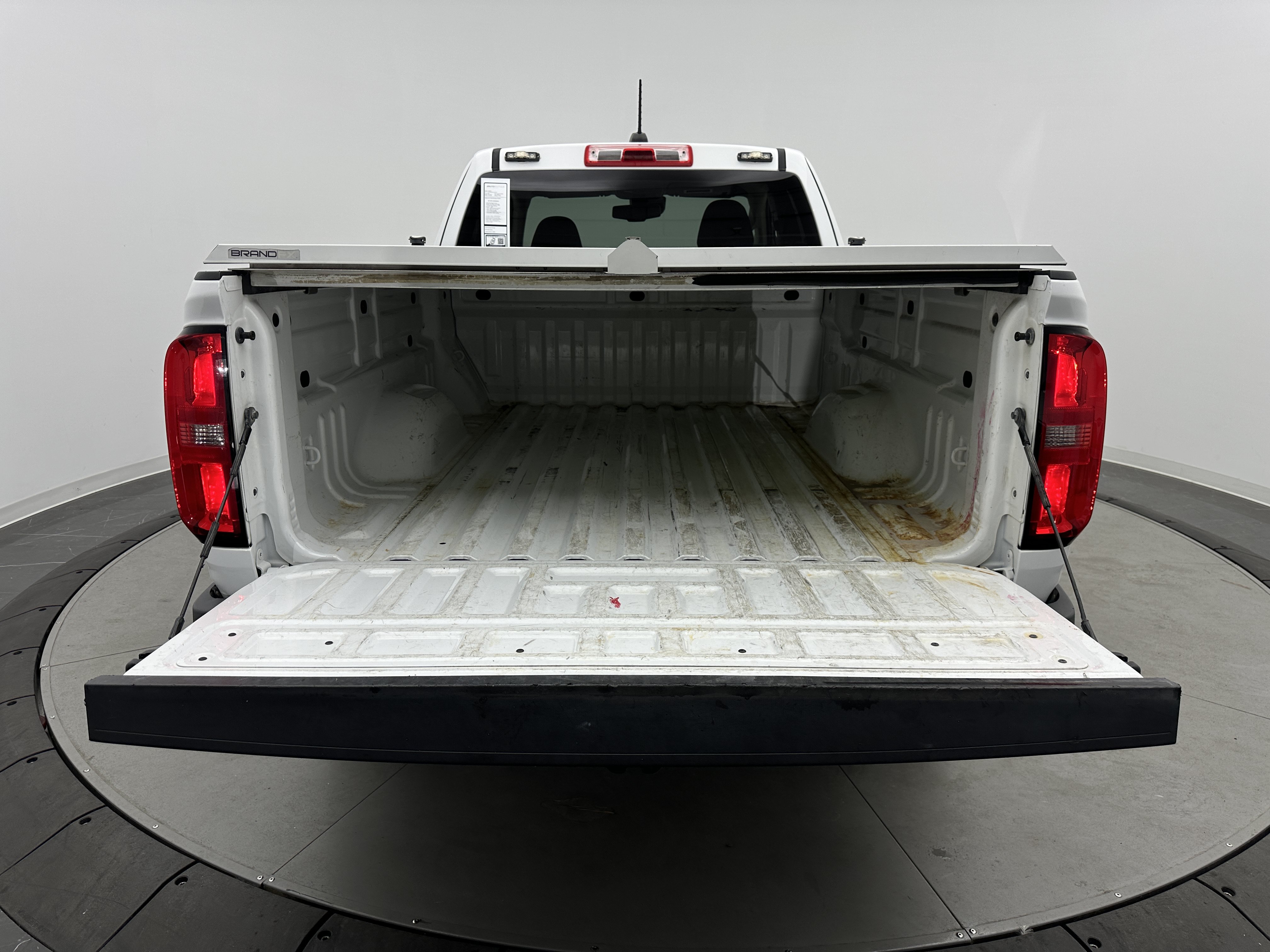 Used 2022 Chevrolet Colorado LT w/ Fleet Safety Package RWD image 29