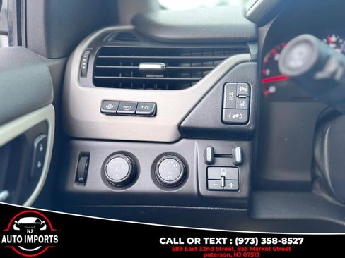 Used 2015 GMC Yukon XL Denali w/ Touring Package image 11