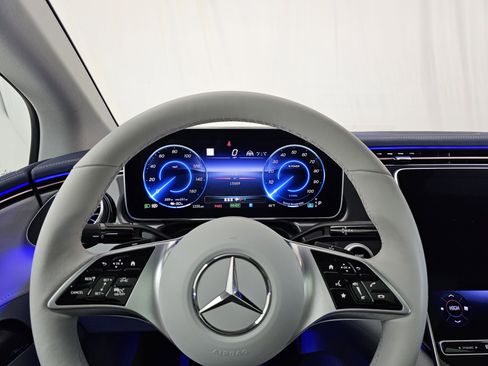 Used 2023 Mercedes-Benz EQE 350+ 4MATIC Sedan image 31