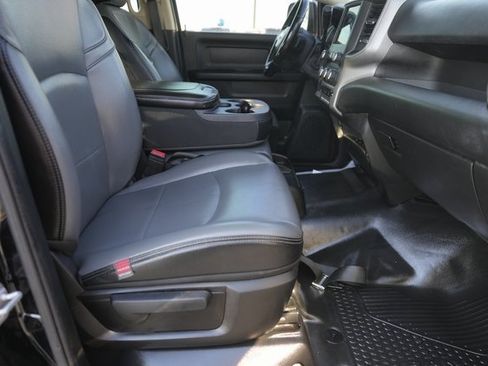 Used 2020 RAM 5500 Tradesman w/ Safety Group image 18