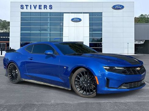 Used 2021 Chevrolet Camaro LT RWD image 1
