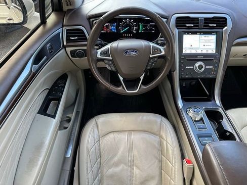 Certified 2017 Ford Fusion Platinum image 12