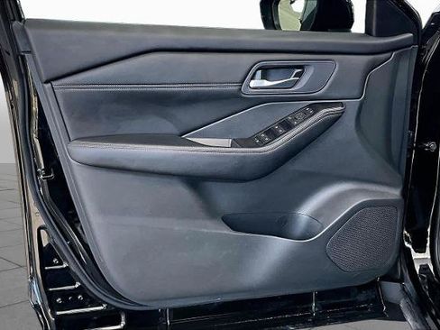 Certified 2024 Nissan Rogue SV w/ SV Premium Package FWD image 22