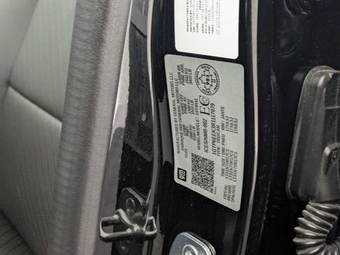 Used 2024 GMC Canyon AT4X w/ AT4X AEV Edition image 35