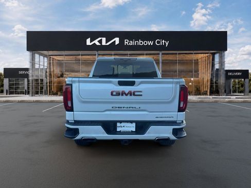 Used 2022 GMC Sierra 1500 Denali w/ Denali Reserve Package AWD/4WD image 6