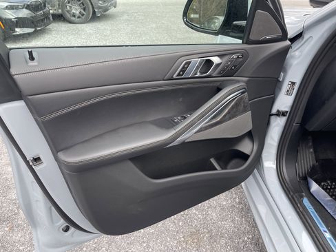 New 2026 BMW X6 xDrive40i image 9