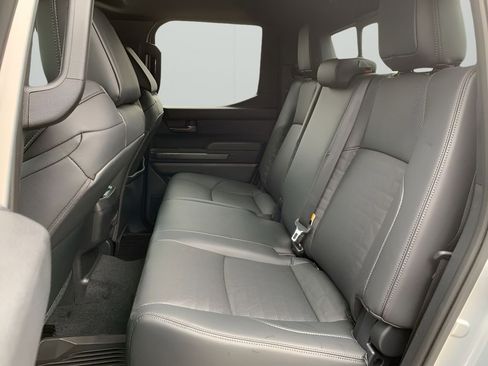 New 2025 Toyota Tacoma TRD Off-Road AWD/4WD image 12
