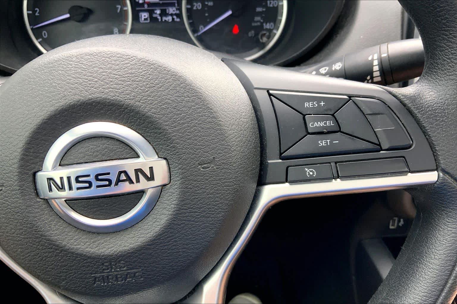 Used 2021 Nissan Versa S FWD image 25