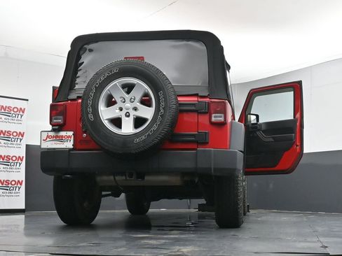 Used 2014 Jeep Wrangler Sport w/ Quick Order Package 24S AWD/4WD image 40