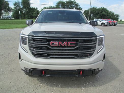 New 2026 GMC Sierra 1500 AT4 w/ AT4 Premium Package AWD/4WD image 13