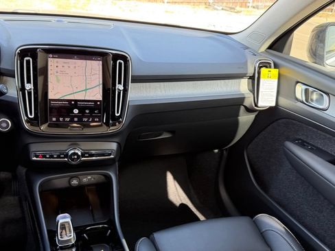 New 2026 Volvo XC40 B5 Plus w/ Protection Package Premier AWD/4WD image 11