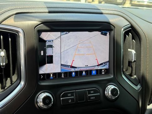 Used 2022 GMC Sierra 2500 AT4 w/ AT4 Preferred Package AWD/4WD image 22