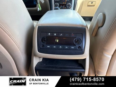 Used 2012 GMC Acadia SLT FWD image 10