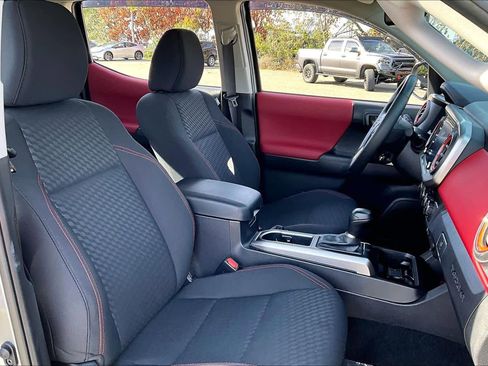 Certified 2023 Toyota Tacoma SR5 image 8