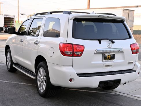 Used 2014 Toyota Sequoia Platinum image 4