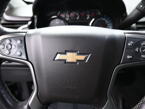 Used 2020 Chevrolet Tahoe LT w/ Luxury Package image 16