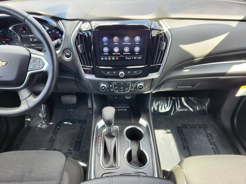 Used 2023 Chevrolet Traverse LT AWD/4WD image 12