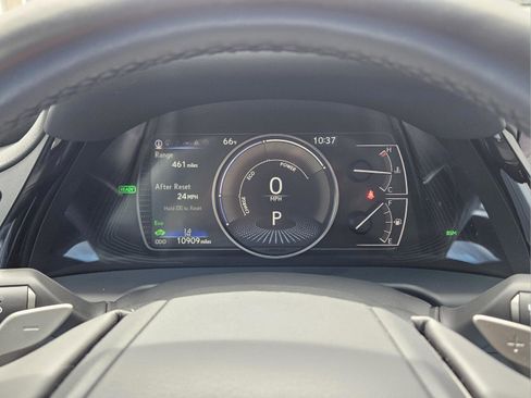 Used 2023 Lexus ES 300h w/ Premium Package FWD image 13