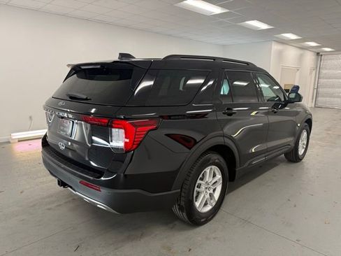 New 2026 Ford Explorer Active image 6