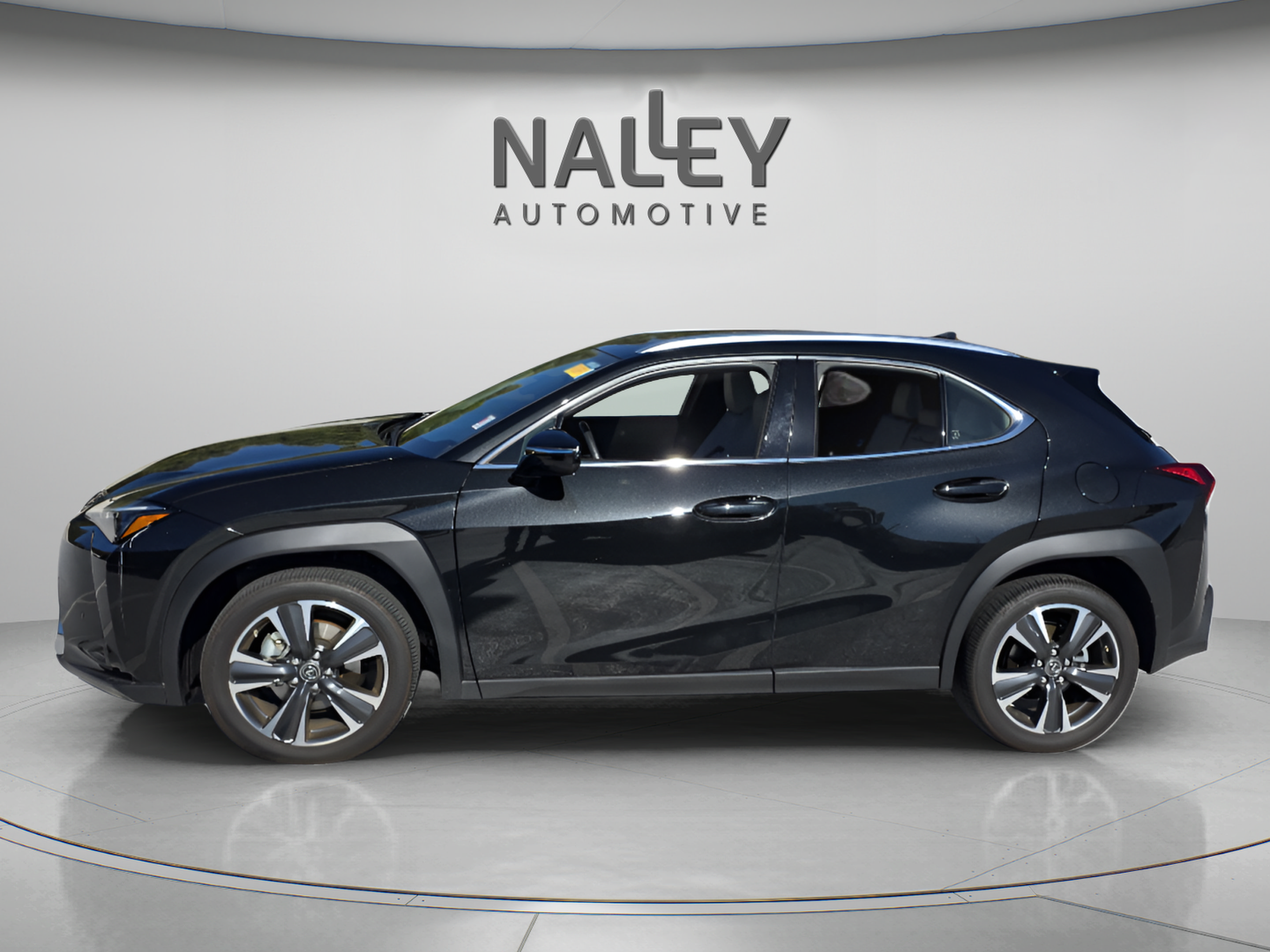 Used 2024 Lexus UX 250h FWD image 3