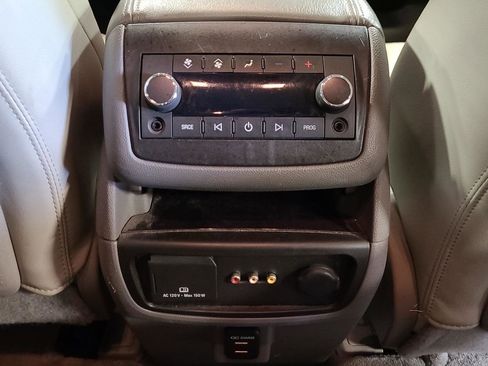 Used 2015 Buick Enclave Premium w/ Trailering Package image 24