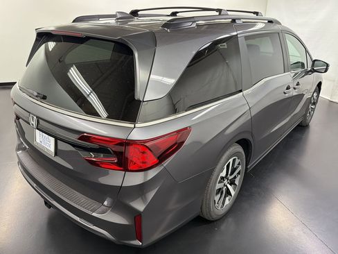 New 2026 Honda Odyssey EX-L image 9