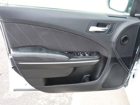 Used 2023 Dodge Charger SXT image 9