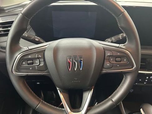 Used 2025 Buick Encore GX Preferred FWD image 18