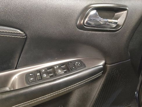 Used 2020 Dodge Journey SE w/ SE Popular Equipment Group image 27