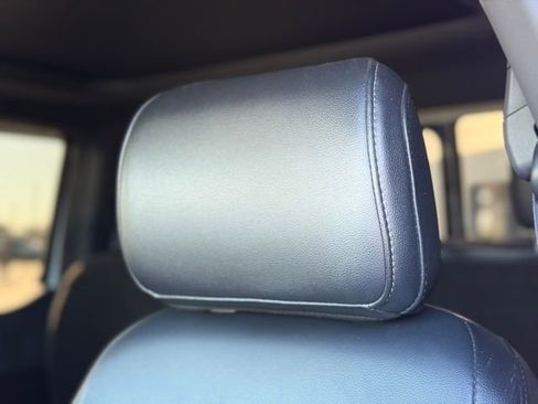 Used 2022 Ford F150 Lariat w/ Equipment Group 502A High image 15