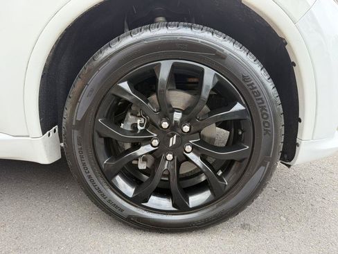 Used 2019 Dodge Durango GT w/ Blacktop Package AWD/4WD image 12
