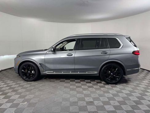 Used 2024 BMW X7 xDrive40i w/ Climate Comfort Package image 11