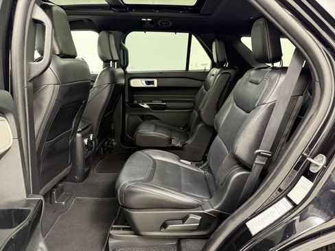 Used 2021 Ford Explorer ST w/ Equipment Group 401A image 21