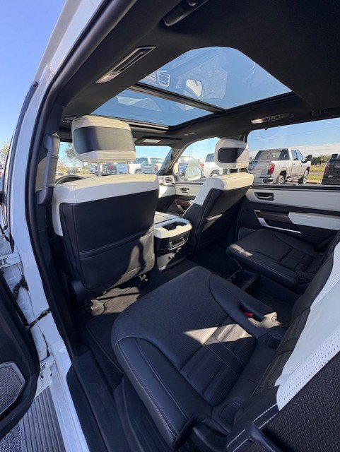 Used 2023 Toyota Sequoia Capstone AWD/4WD image 16