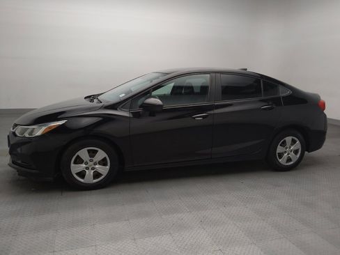 Used 2017 Chevrolet Cruze LS FWD image 2
