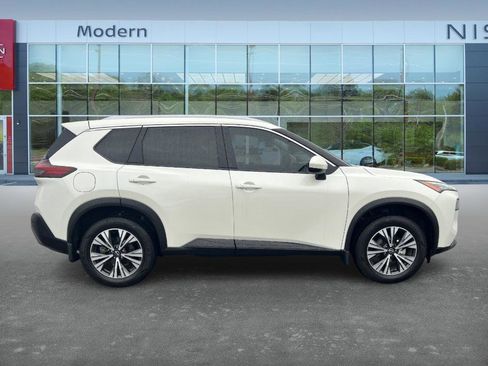 Certified 2023 Nissan Rogue SV w/ SV Premium B Package image 4