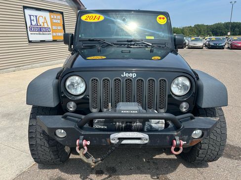 Used 2014 Jeep Wrangler Unlimited Sport w/ Quick Order Package 24S AWD/4WD image 2