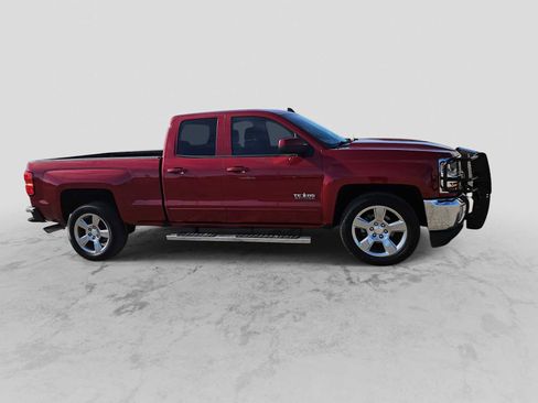 Used 2018 Chevrolet Silverado 1500 LT w/ Texas Edition image 9