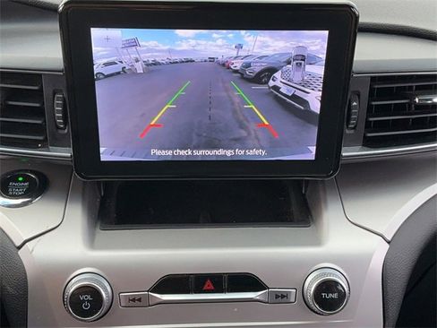 Used 2021 Ford Explorer XLT w/ Equipment Group 202A image 24