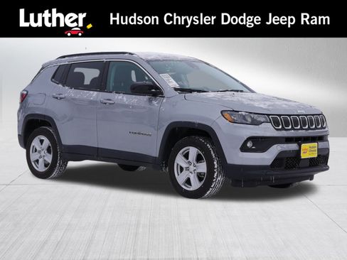 Used 2022 Jeep Compass Latitude w/ Convenience Group image 1