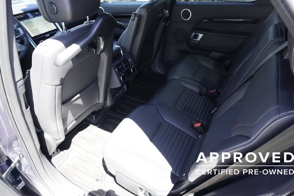 Used 2025 Land Rover Discovery S AWD/4WD image 29