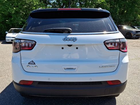 Used 2024 Jeep Compass Limited AWD/4WD image 4