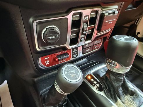 Used 2024 Jeep Wrangler Unlimited Rubicon 392 AWD/4WD image 34